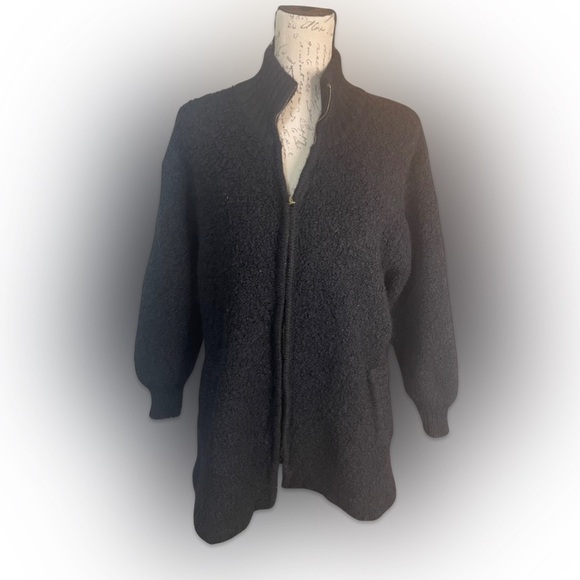 Magnolia Sweater - Picture 1 of 6